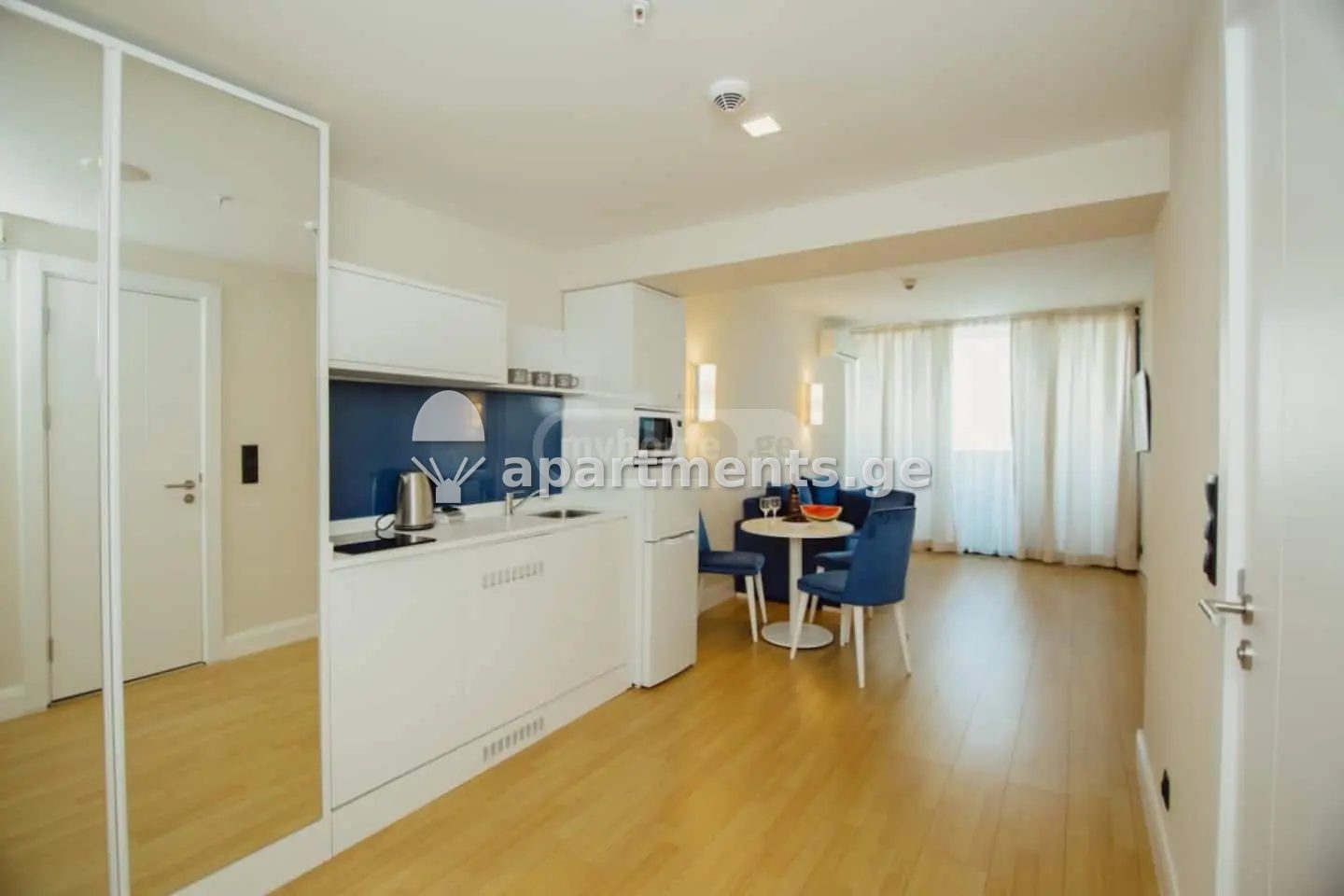 იყიდება 2 ოთახიანი ბინა ბათუმში, Orbi City Block A