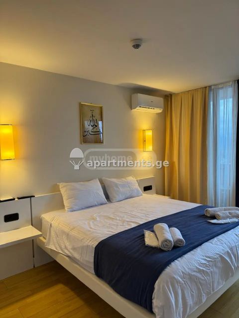 იყიდება 2 ოთახიანი ბინა ბათუმში, Orbi City Block C