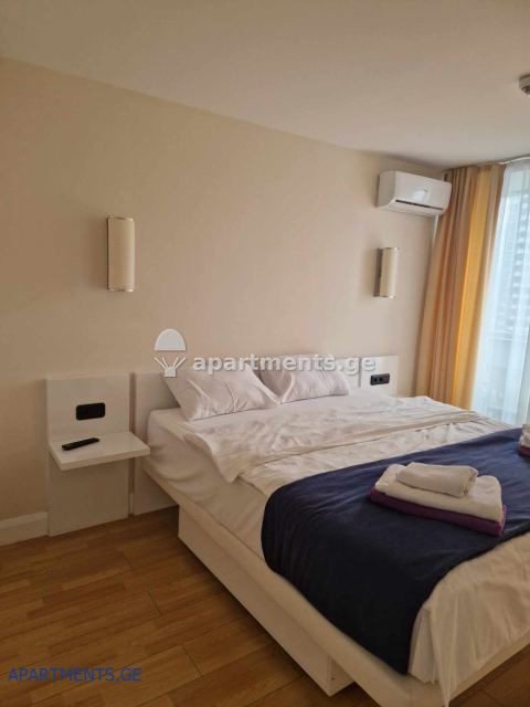 იყიდება 2 ოთახიანი ბინა ბათუმში, Orbi City Block C