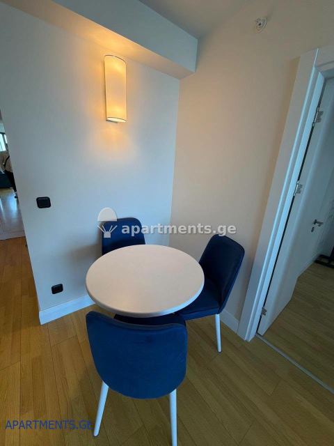 Продаётся 2-комнатная квартира в Батуми, Orbi City Block D